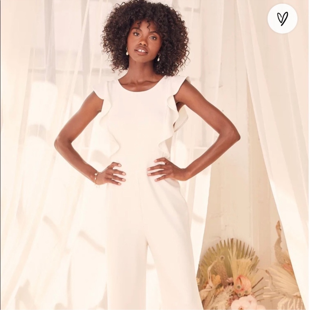 🤍 Lulus White Ruffle-Sleeve Jumpsuit – Size XL 🤍